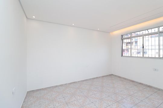 Sala de casa para alugar com 2 quartos, 110m² em Itaim Paulista, São Paulo