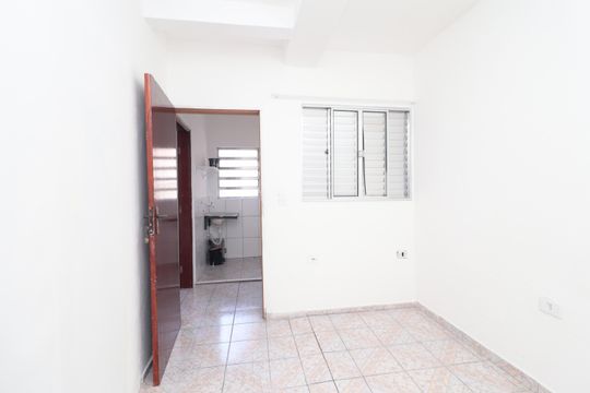 Quarto 2 de casa para alugar com 2 quartos, 110m² em Itaim Paulista, São Paulo