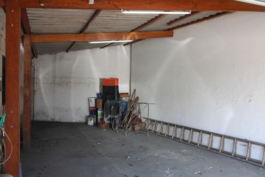 garagem de casa para alugar com 2 quartos, 99m² em Jardim Cotinha, São Paulo