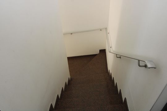 escada de casa para alugar com 2 quartos, 99m² em Jardim Cotinha, São Paulo