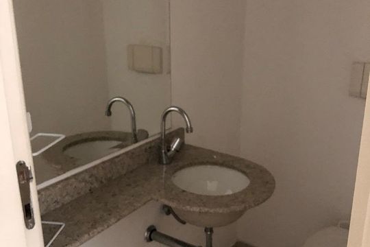 Banheiro de apartamento à venda com 1 quarto, 60m² em Vila Mariana, São Paulo