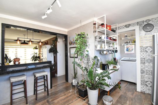 Cozinha de apartamento à venda com 3 quartos, 80m² em Alto da Xv, Curitiba