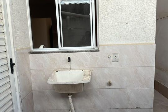 Área de serviço de casa de condomínio para alugar com 2 quartos, 56m² em Parque Sao Vicente, Belford Roxo