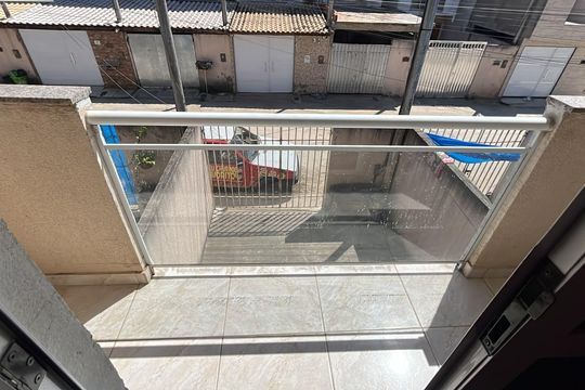 Varanda de casa de condomínio para alugar com 2 quartos, 56m² em Parque Sao Vicente, Belford Roxo