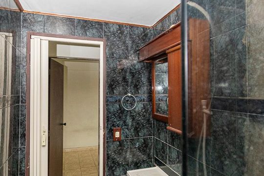Banheiro de apartamento para alugar com 2 quartos, 55m² em 800, Rio de Janeiro