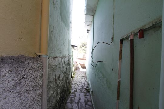 Corredor de casa à venda com 6 quartos, 574m² em Vila Amaral, Belo Horizonte