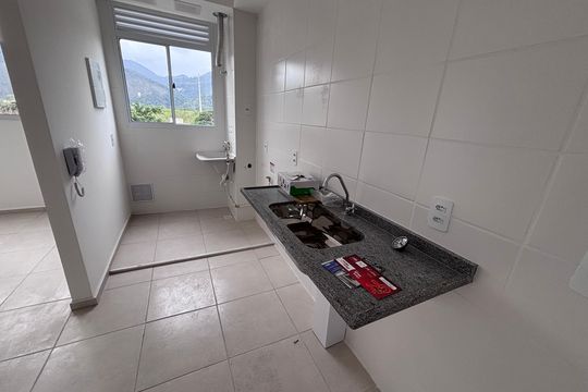Cozinha de apartamento à venda com 2 quartos, 46m² em Recreio dos Bandeirantes, Rio de Janeiro