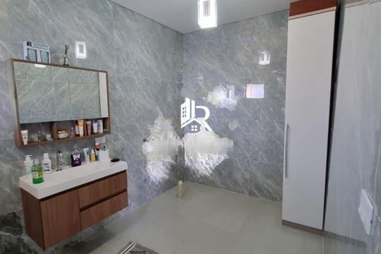 Casa à venda com 4 quartos, 207m² em Olímpico, São Caetano do Sul