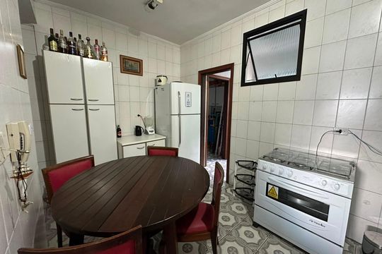 Cozinha de apartamento para alugar com 2 quartos, 73m² em Boa Vista, São Vicente