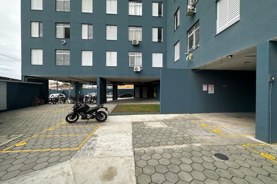 Garagem de apartamento para alugar com 2 quartos, 50m² em Catiapoã, São Vicente