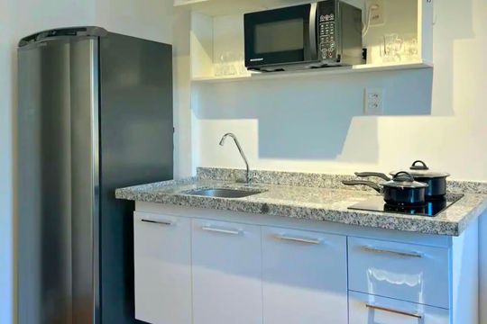 Cozinha de kitnet/studio para alugar com 1 quarto, 26m² em Belenzinho, São Paulo