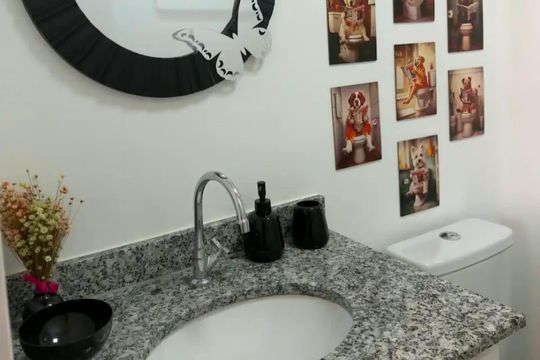 Banheiro de kitnet/studio para alugar com 1 quarto, 27m² em Belenzinho, São Paulo