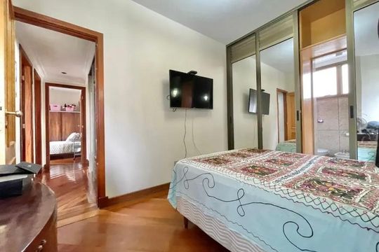 Quartos de apartamento para alugar com 4 quartos, 145m² em Sion, Belo Horizonte