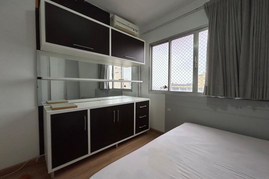 Quarto 1 de apartamento para alugar com 3 quartos, 138m² em Centro, Florianópolis