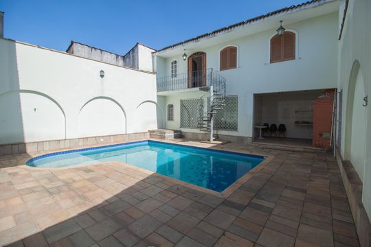 Casa à venda com 4 quartos, 354m² em Vila Lucia, São Paulo