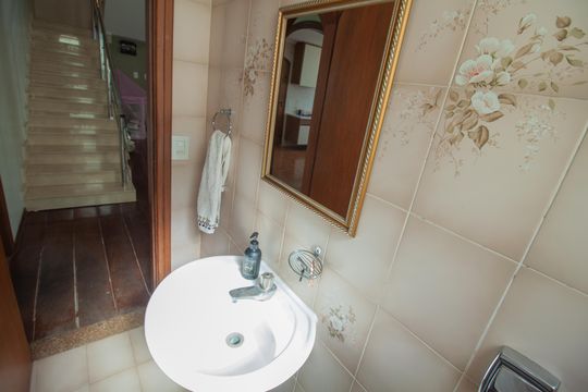 Casa à venda com 4 quartos, 354m² em Vila Lucia, São Paulo