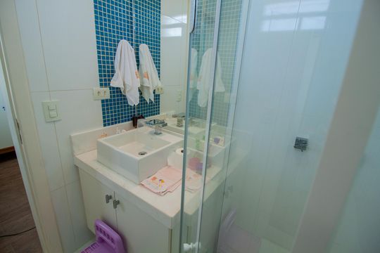 Casa à venda com 4 quartos, 354m² em Vila Lucia, São Paulo