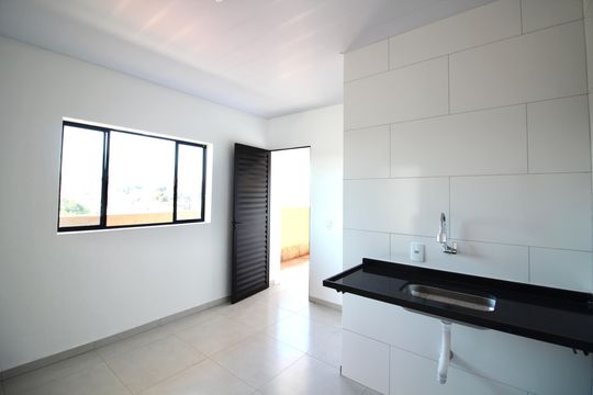 Cozinha de apartamento para alugar com 1 quarto, 35m² em Vila Ré, São Paulo