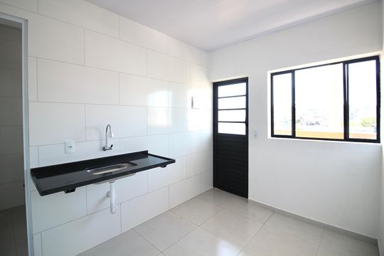 Cozinha  de apartamento para alugar com 1 quarto, 30m² em Vila Ré, São Paulo