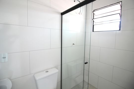 Banheiro  de apartamento para alugar com 1 quarto, 30m² em Vila Ré, São Paulo