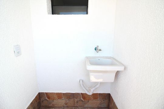 Área de serviço  de apartamento para alugar com 1 quarto, 30m² em Vila Ré, São Paulo
