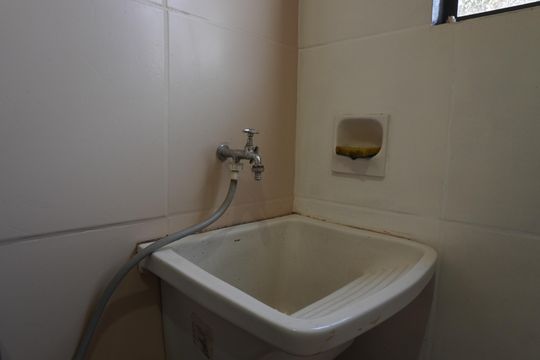 Área de serviço de casa para alugar com 2 quartos, 117m² em Jardim Sao Carlos, São Carlos