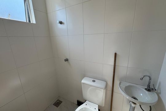 Banheiro de apartamento à venda com 3 quartos, 87m² em Sagrada Família, Belo Horizonte
