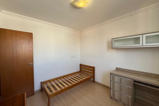 Quarto de apartamento à venda com 3 quartos, 87m² em Sagrada Família, Belo Horizonte