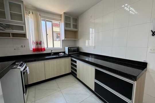 Cozinha de apartamento à venda com 3 quartos, 87m² em Sagrada Família, Belo Horizonte