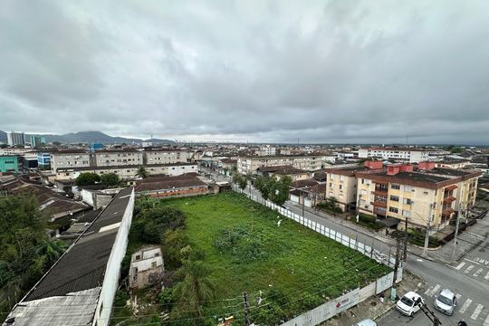 Vista do Quarto 2 de apartamento para alugar com 2 quartos, 49m² em Parque Sao Vicente, São Vicente
