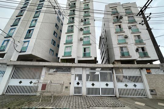 Fachada do Prédio de apartamento para alugar com 2 quartos, 49m² em Parque Sao Vicente, São Vicente