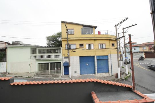 Vista suite 2 de casa à venda com 3 quartos, 203m² em Vila Picinin, São Paulo