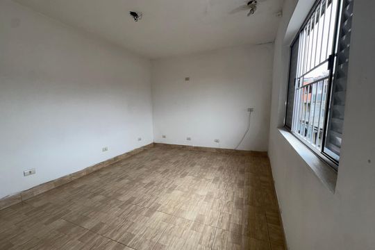 Quarto 1 de casa para alugar com 2 quartos, 90m² em Conceicao, Osasco