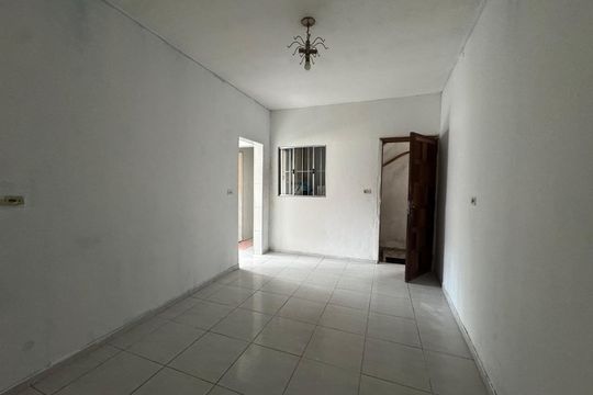 Casa para alugar com 1 quarto, 50m² em Conceicao, Osasco