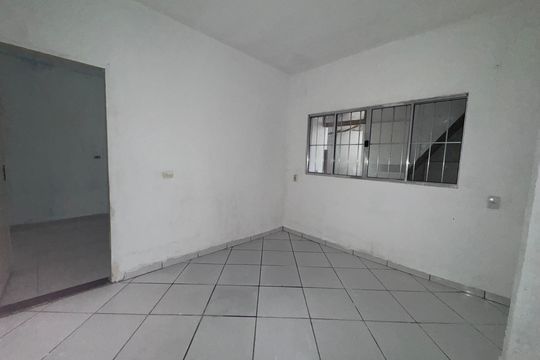 Quarto 1 de casa para alugar com 1 quarto, 50m² em Conceicao, Osasco