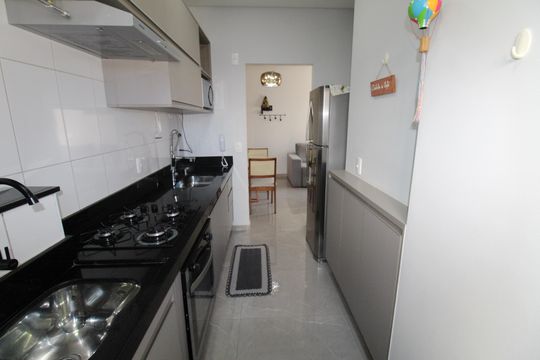 Cozinha de apartamento para alugar com 2 quartos, 52m² em Jardim America, São José dos Campos