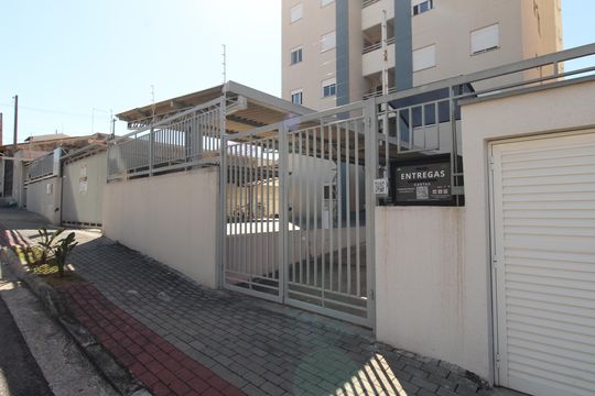 Portaria de apartamento para alugar com 2 quartos, 52m² em Jardim America, São José dos Campos