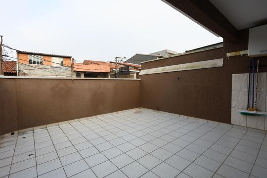 varanda de casa para alugar com 3 quartos, 130m² em Parque Pinheiros, Taboão da Serra