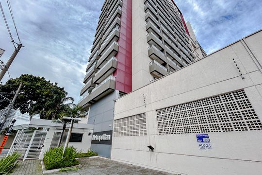 Fachada com Plaquinha de apartamento para alugar com 1 quarto, 38m² em Tatuapé, São Paulo