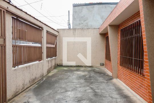 Área comum de casa à venda com 1 quarto, 239m² em Vila Menck, Osasco