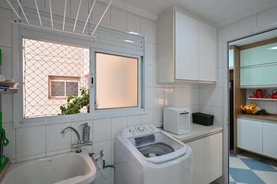 Área de Serviço  de apartamento à venda com 3 quartos, 94m² em Vila Sonia, São Paulo