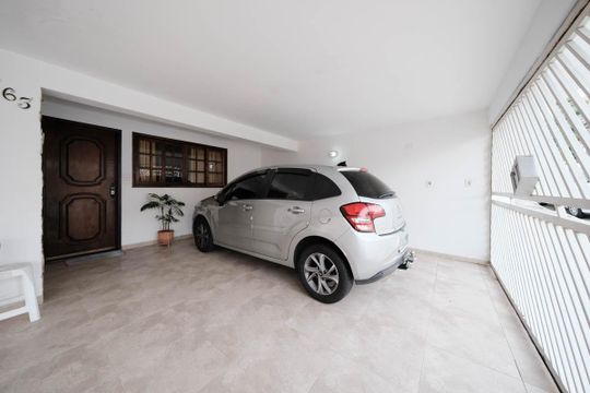 Garagem de casa à venda com 3 quartos, 299m² em Cidade Antônio Estêvão de Carvalho, São Paulo