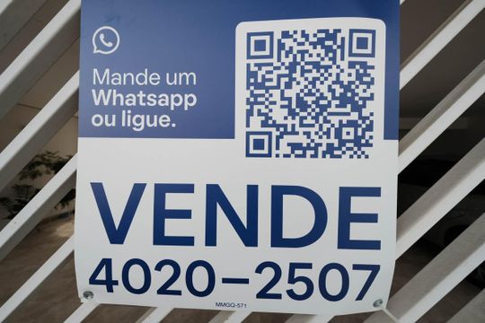 Fachada de casa à venda com 3 quartos, 299m² em Cidade Antônio Estêvão de Carvalho, São Paulo
