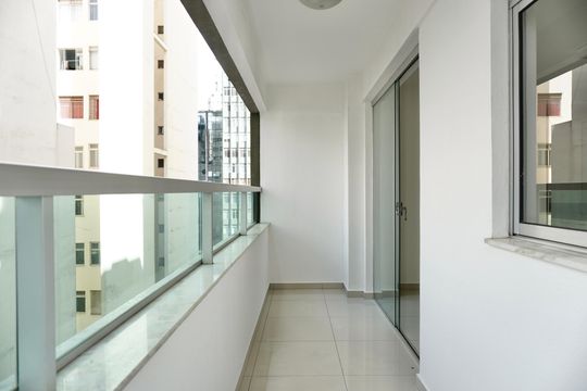 Sala - Varanda de kitnet/studio para alugar com 1 quarto, 40m² em Centro, Belo Horizonte