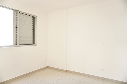 Quarto de kitnet/studio para alugar com 1 quarto, 40m² em Centro, Belo Horizonte