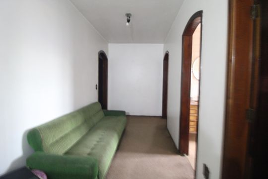 Corredor entre os quartos de casa à venda com 4 quartos, 180m² em Vila Campo Grande, São Paulo