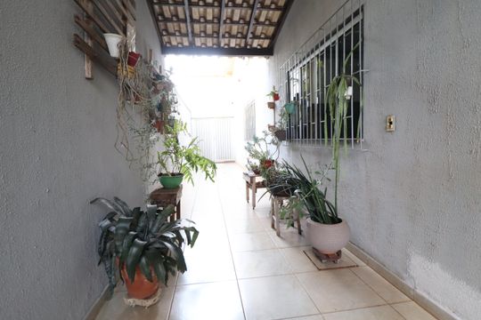 Casa para alugar com 6 quartos, 360m² em Custódio Pereira, Uberlândia