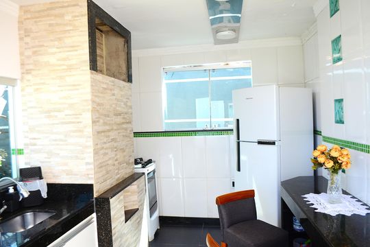 Casa à venda com 3 quartos, 278m² em Goiânia, Belo Horizonte