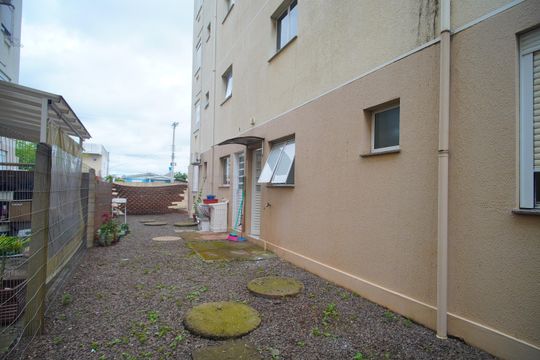 Quintal de apartamento para alugar com 2 quartos, 71m² em Scharlau, São Leopoldo