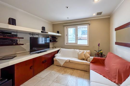 Casa à venda com 4 quartos, 550m² em Sumaré, São Paulo